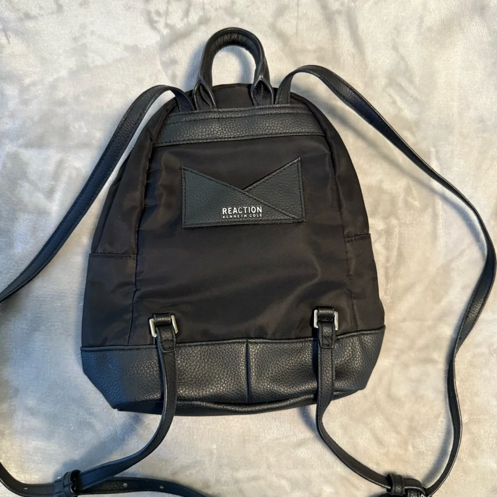 Kenneth Cole‎ Reaction Women's Black Backpack